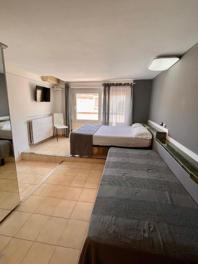 Madison Rooms Сиджес Экстерьер фото