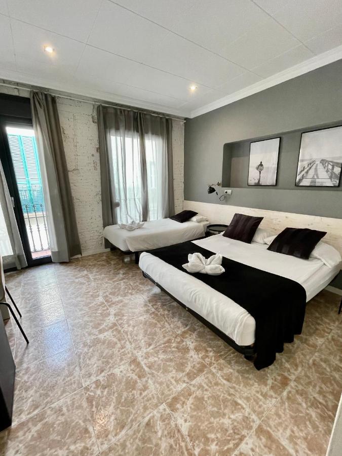 Madison Rooms Сиджес Экстерьер фото